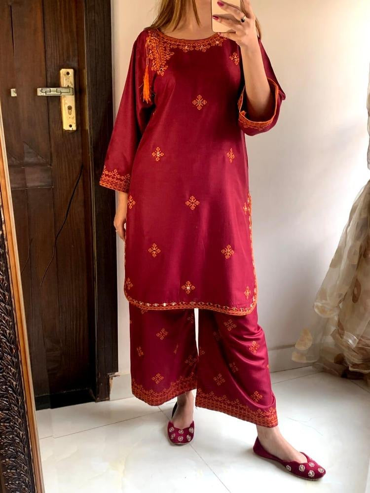 2 Pcs Women’s Stitched Cotton Lawn Sequins Embroidered Suit